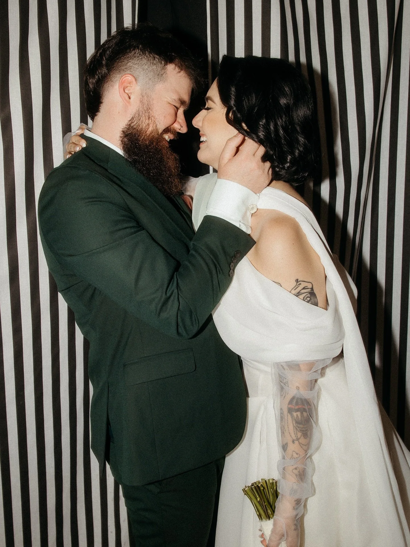 Still reliving this day! 
.
.
#tylernormanphotography #bride #pittsburgh #museumlab #pittsburghweddingphotographer #pittsburghweddingphotography #weddingphotographers #weddingphotography