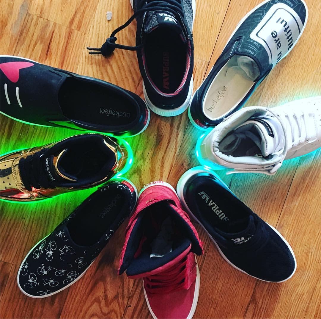 I am sad to say that The Rack Shack is discontinuing its sneakers. They will go out with a bang this Saturday, March 4th from 11am-6pm. This Saturday and this Saturday only, all sneakers will be $30. We will have a goodbye party for these lovely shoes and will have drinks and snacks. Don't miss it! Come and buy your summer slip-ons or your party light-ups!