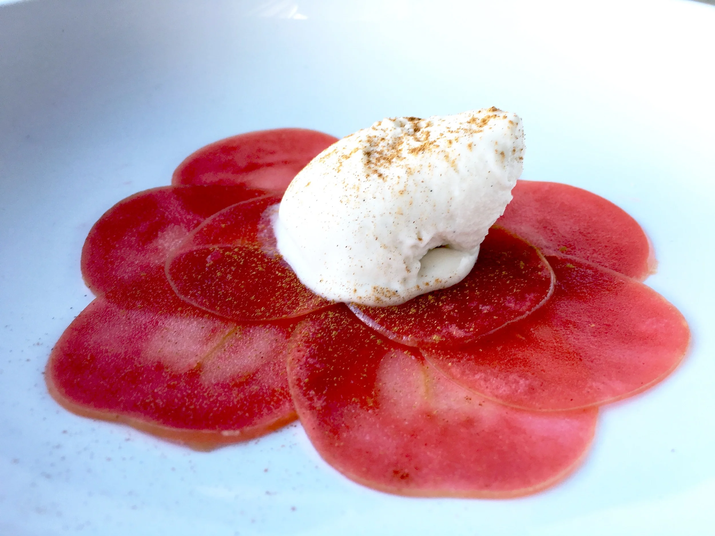 Apple Carpaccio // vanilla Ice-cream - My first quenelle... not quite there yet but do you see Dino's head 😛? 