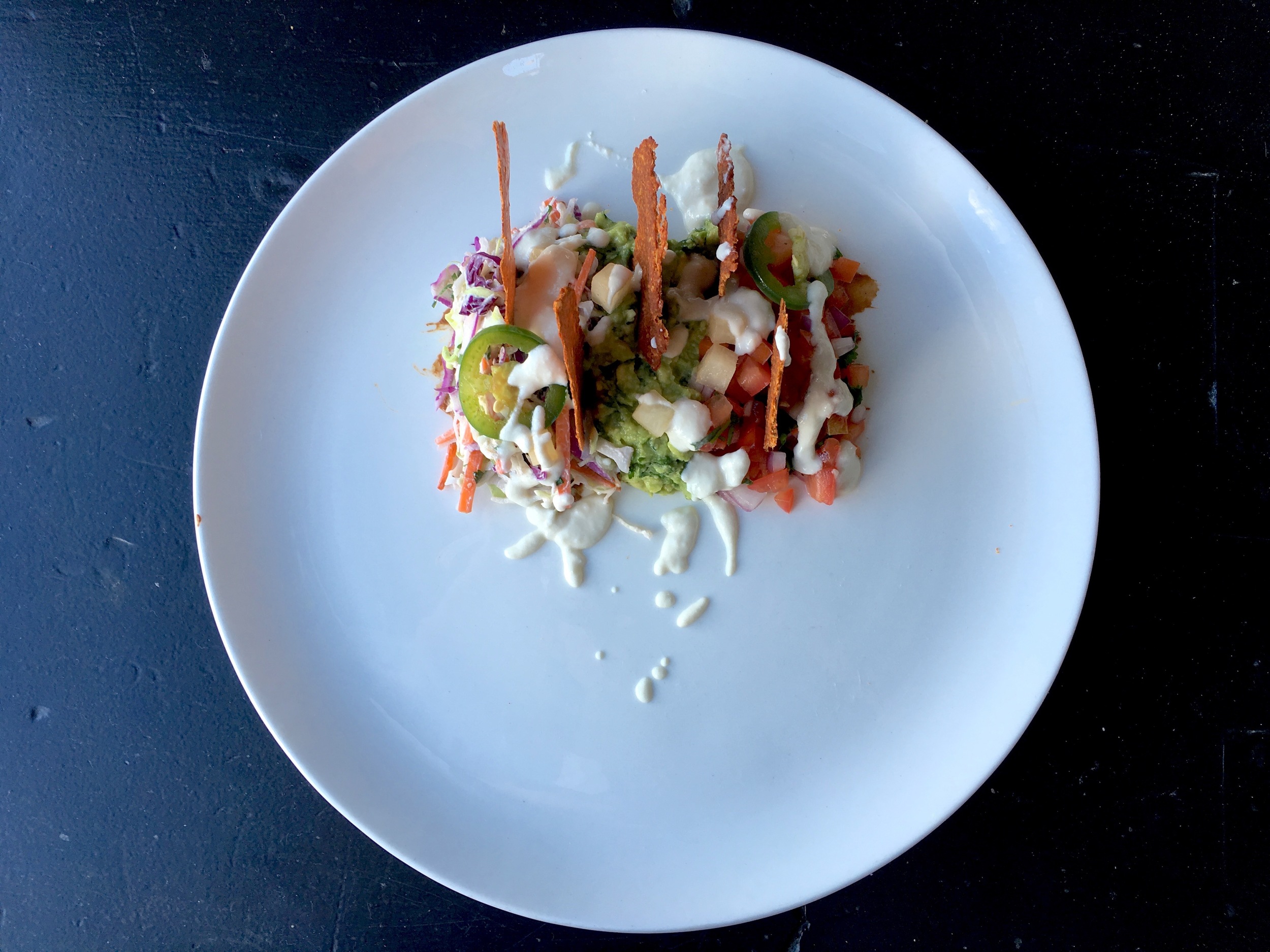Deconstructed version of the tostadas! Great for sharing🙏. Which one do you like better? 