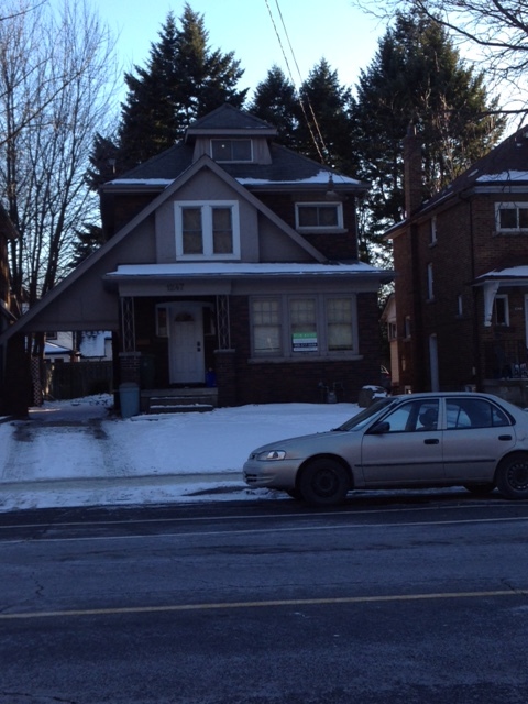 1247 KING ST W, HAMILTON