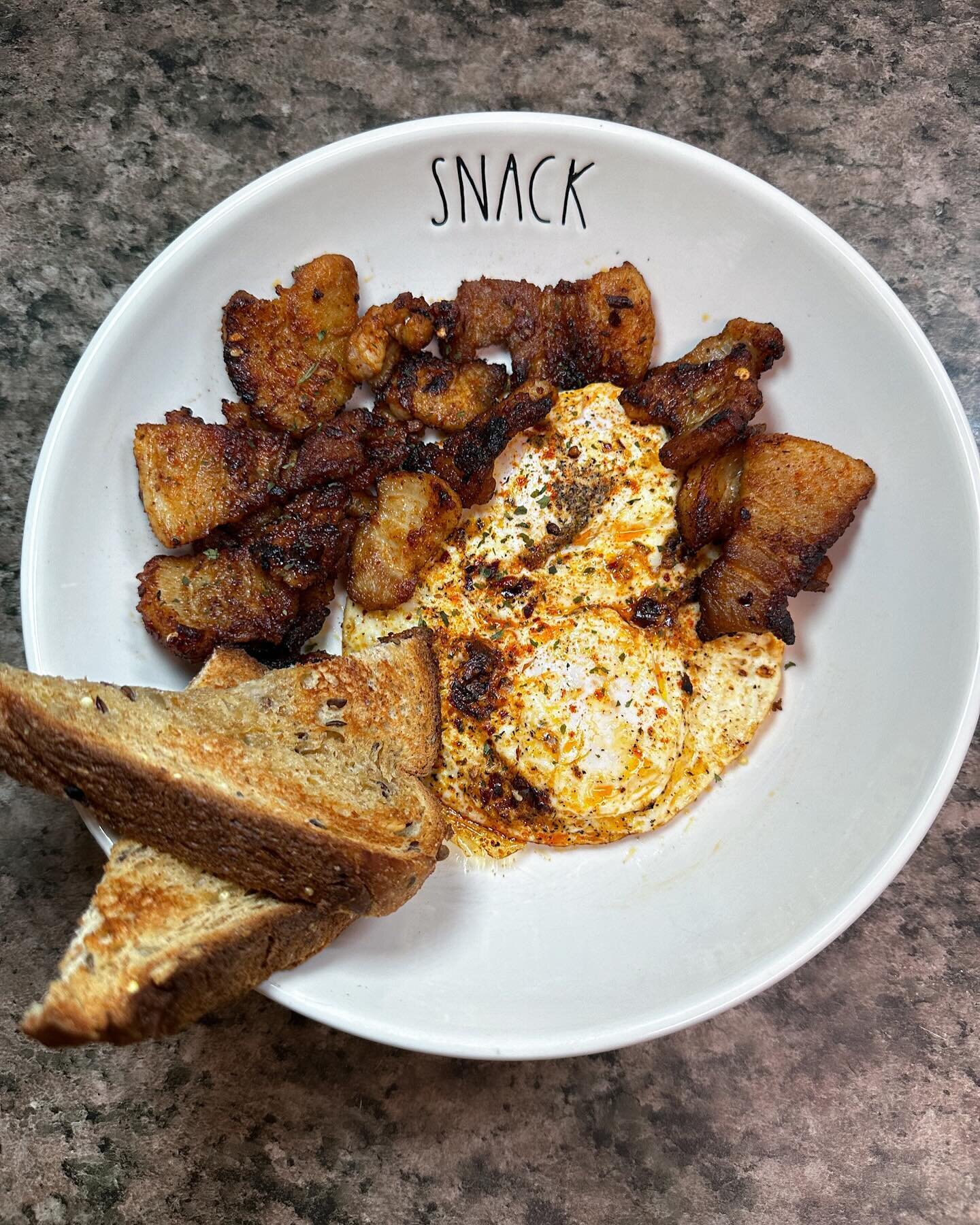 smoky honey habanero pork belly and fried egg. #breakfastnotasnack

trying to kick start this keto&hellip;again 🤣 keto is not for the weak. i&rsquo;ve been wilding out the last few weeks and put on 16 pounds!!!! 😳 scales don&rsquo;t lie. this low c