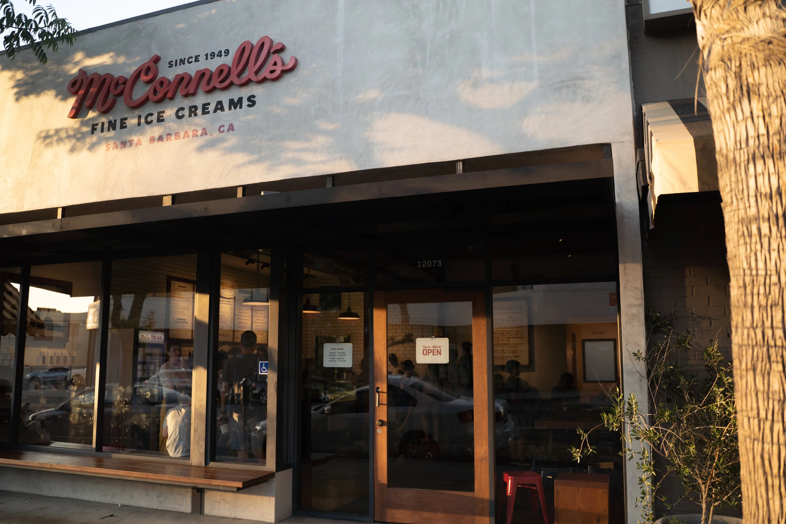 Exterior McConnell’s Fine Ice Creams in Studio City