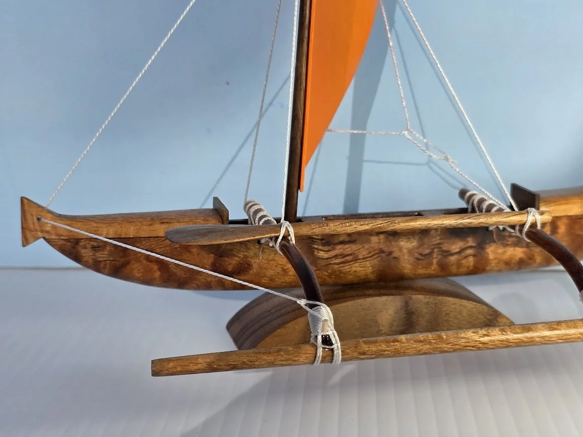 Cook Islands canoe side view 2.jpg