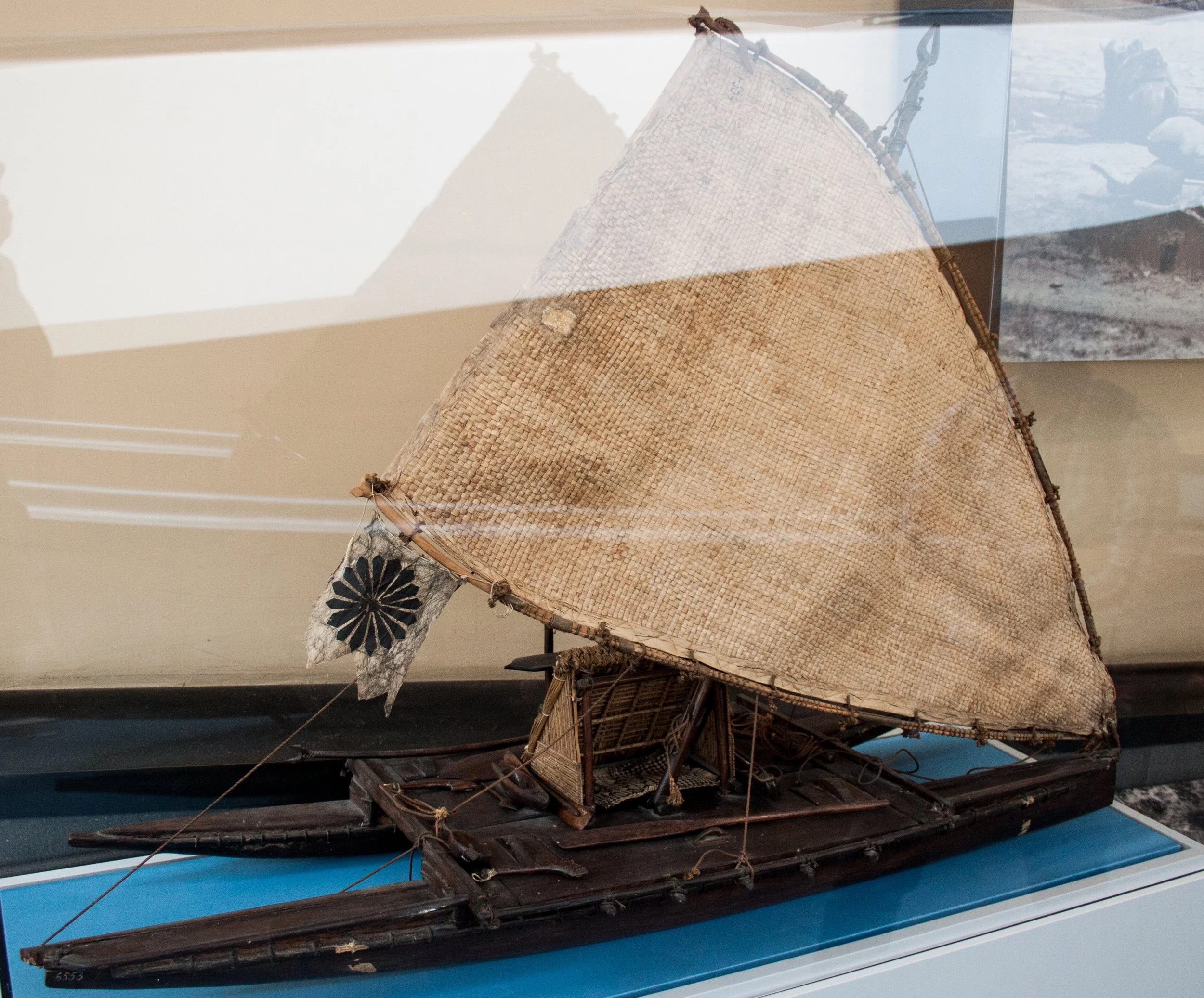 Fiji,_sailing_boat,_model_in_the_Vatican_Museums.jpg