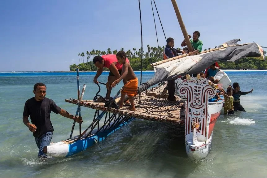 Tadobu sailing canoe on Kitawa island.jpg