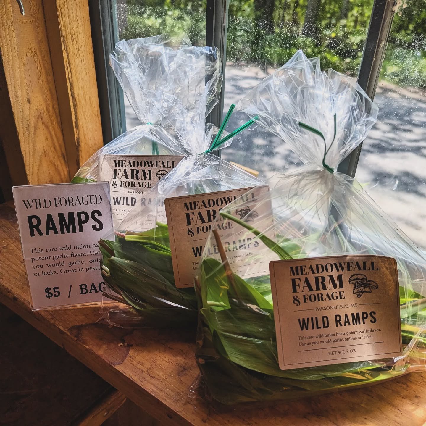 Wild foraged ramps now available at the farm stand!

#wildramps #wildonions