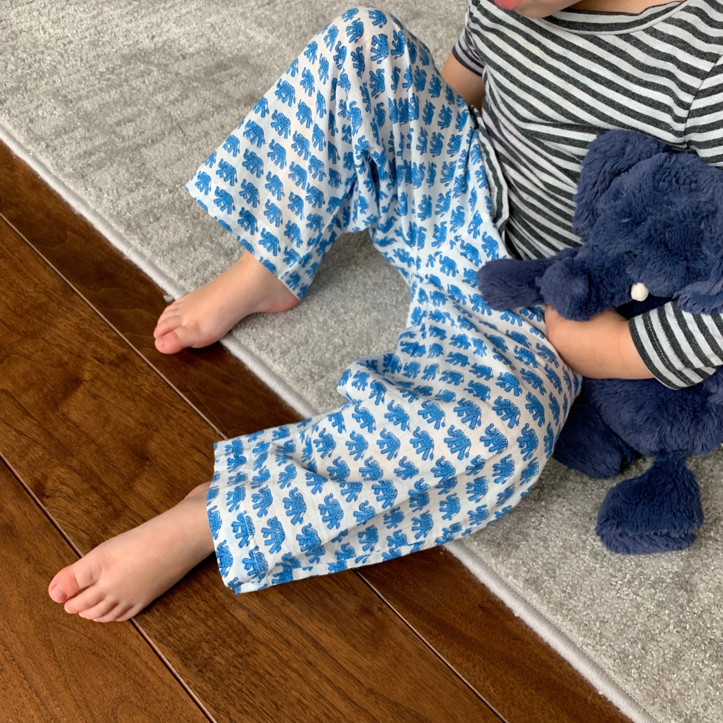 lounge pants MG_7760.JPG