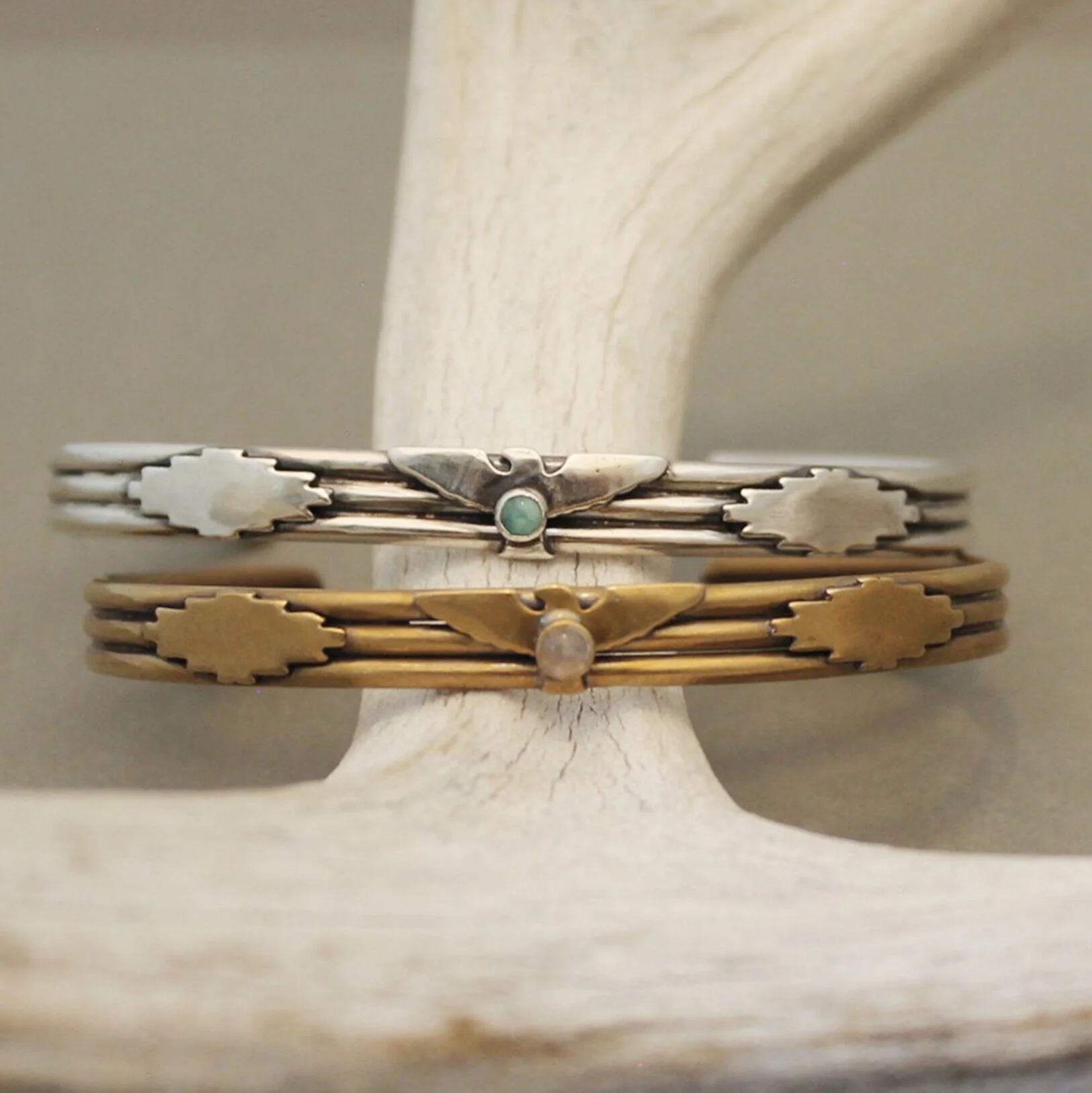 Thunderbird+cuffs+both.jpg