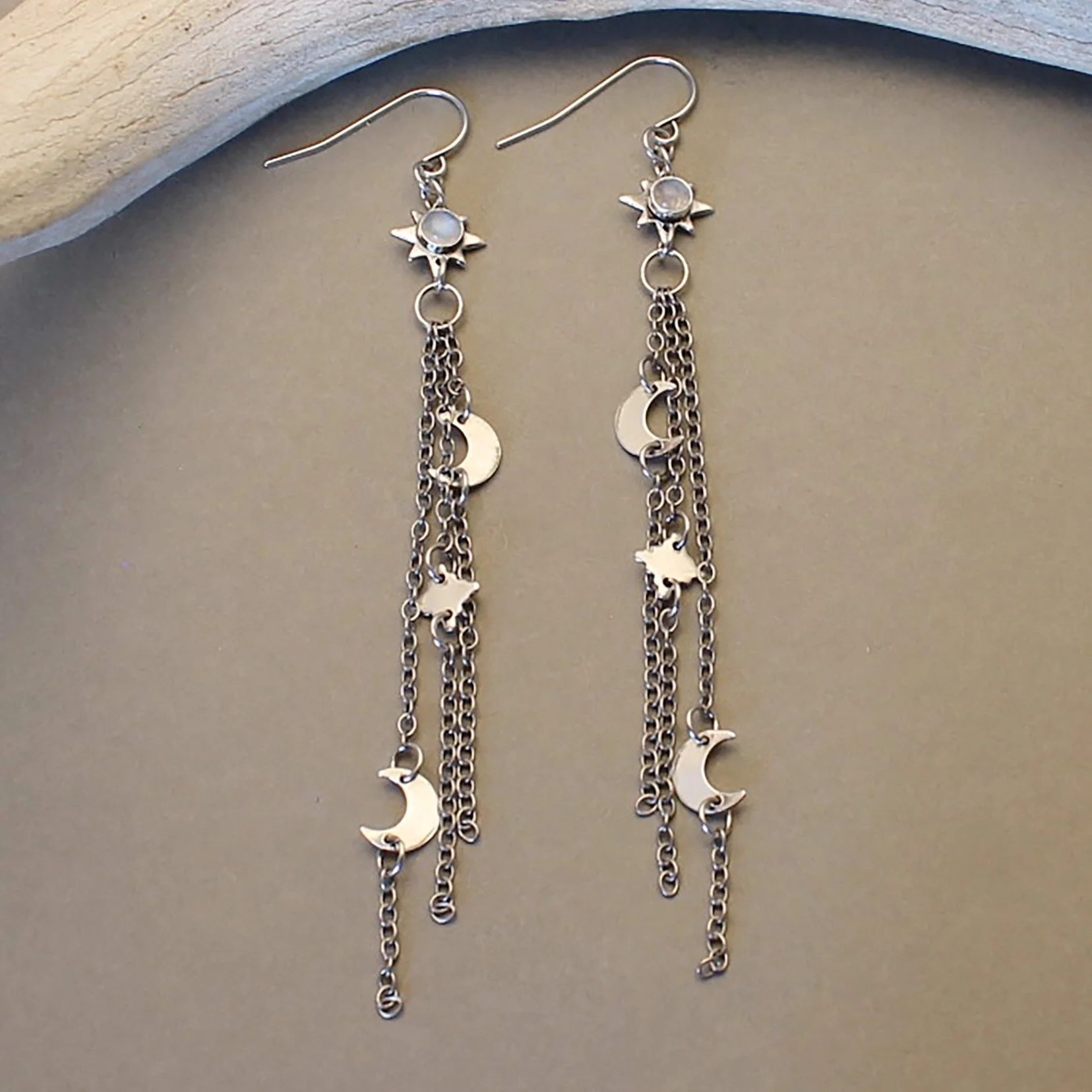 Moon+%2B+stars+earrings+silver.jpg