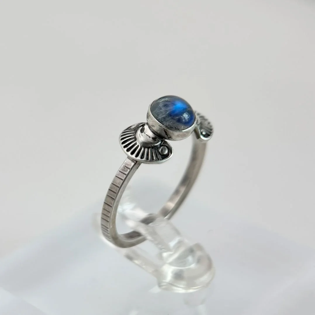 Bloom-ring-silver-side.jpg