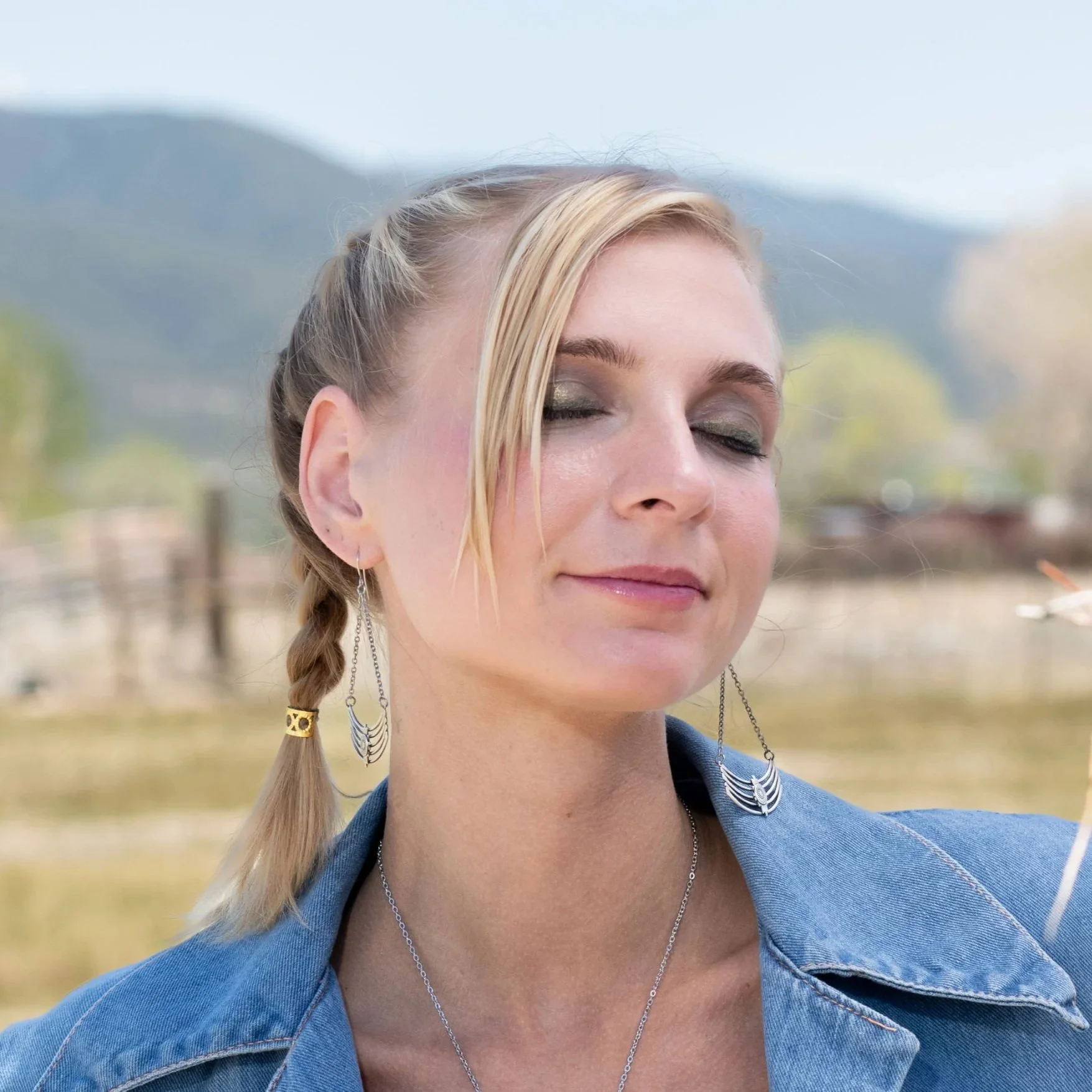 Coyote-earrings-and-necklace-2.jpg
