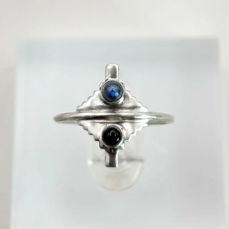 Lea-ring-silver.jpg