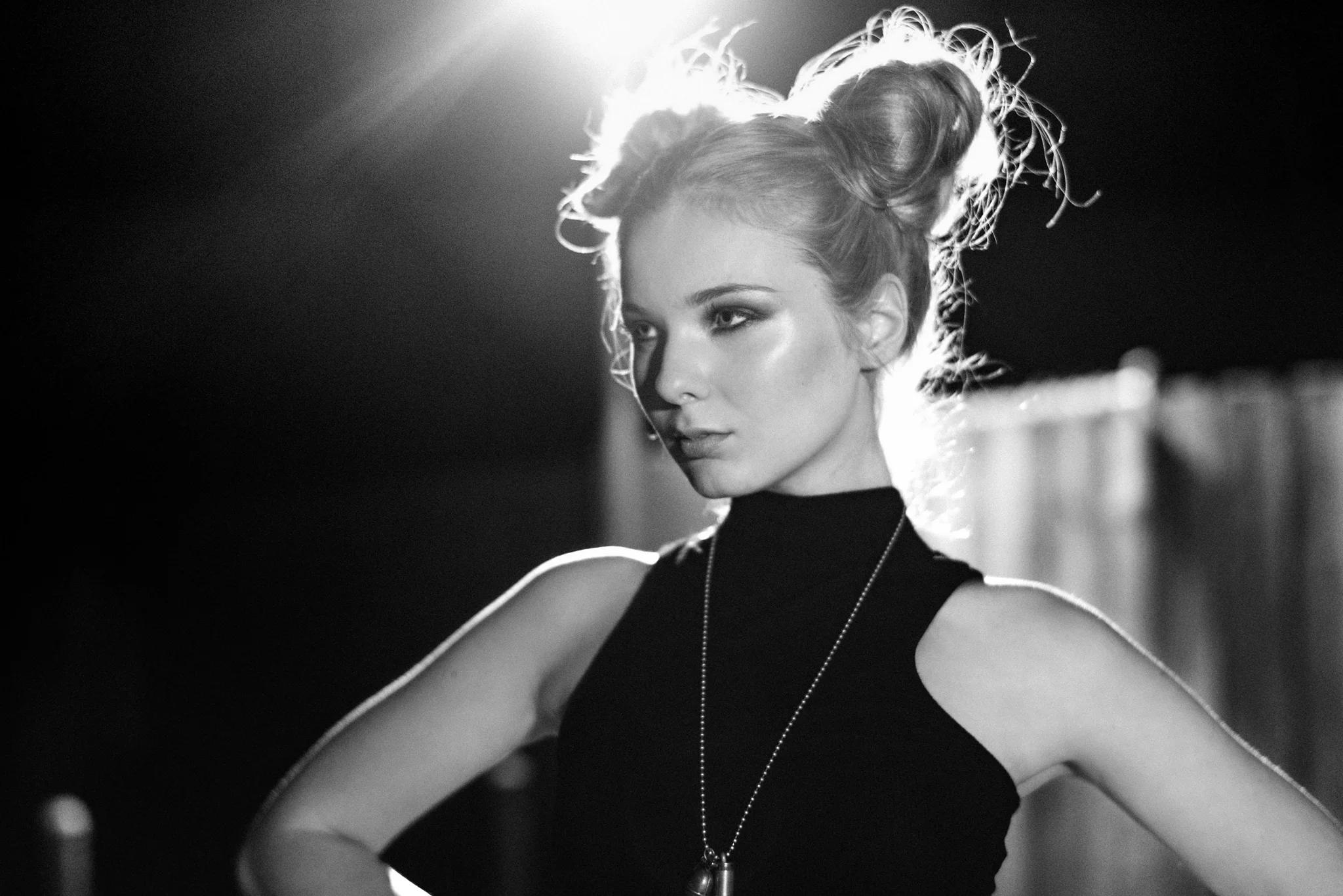Photo by Joshua Mitchell / Model - Bethany