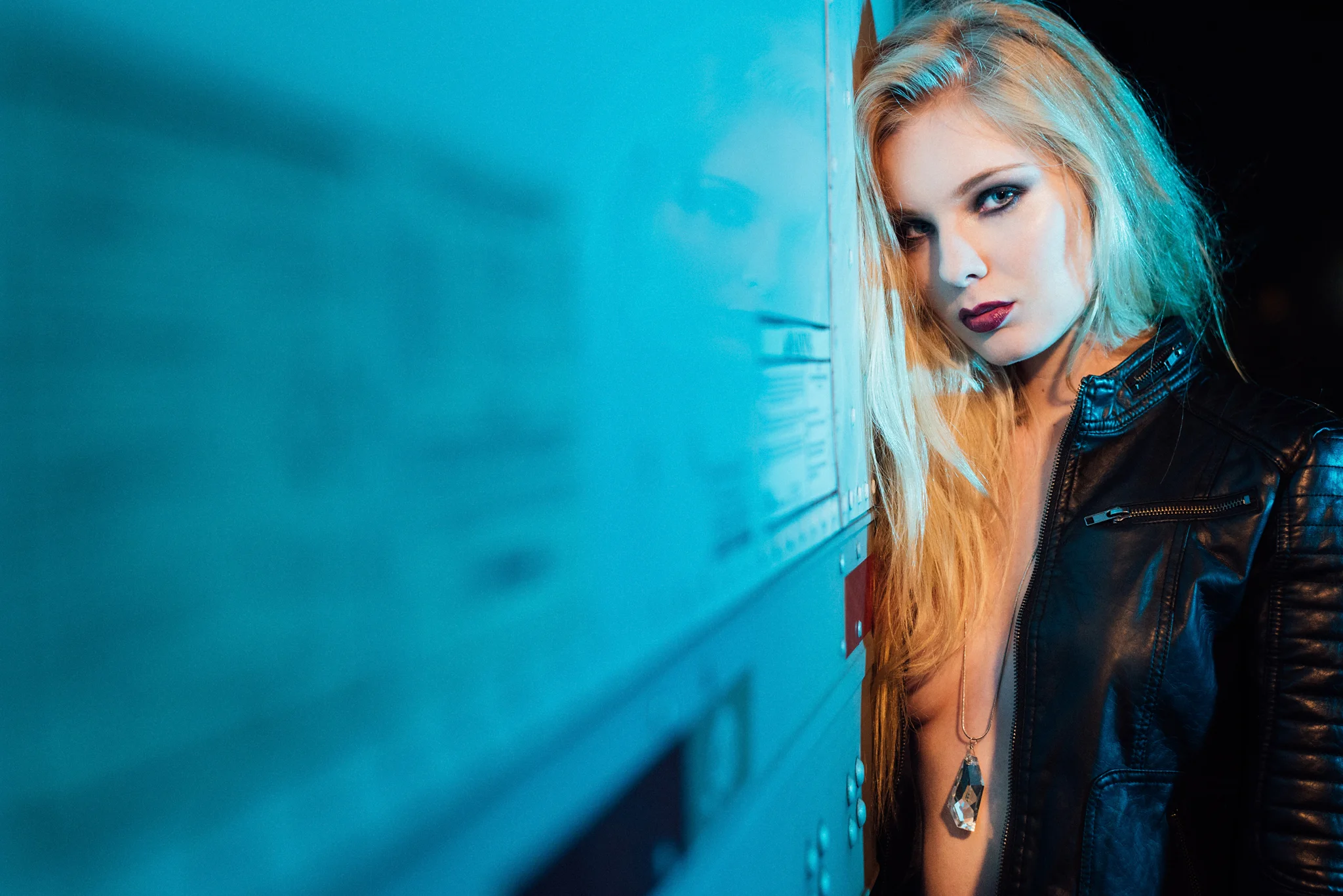 Photo by Joshua Mitchell / Model - Bethany