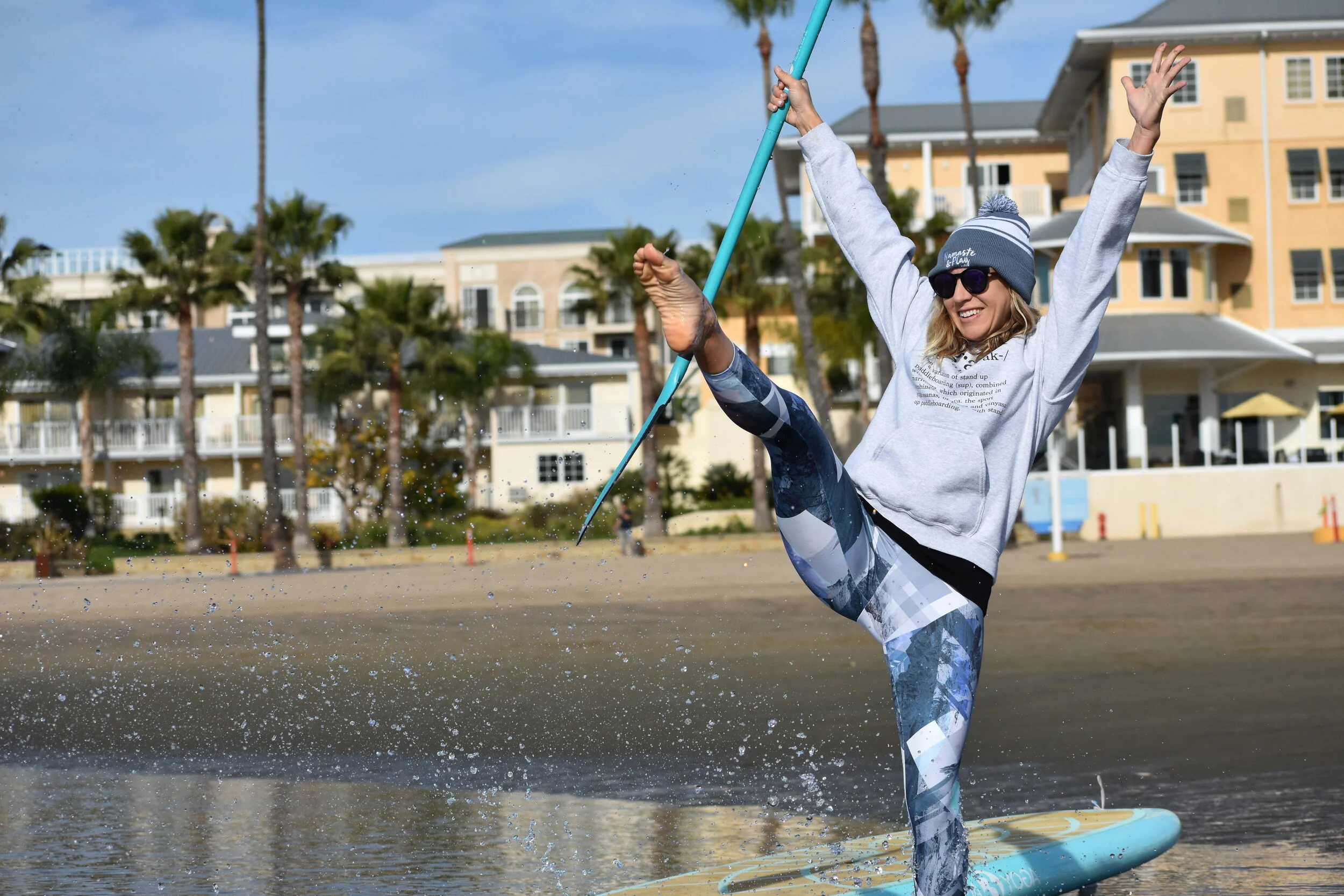 VIRA SUN | Namasté and Play Beanie - Grey / White