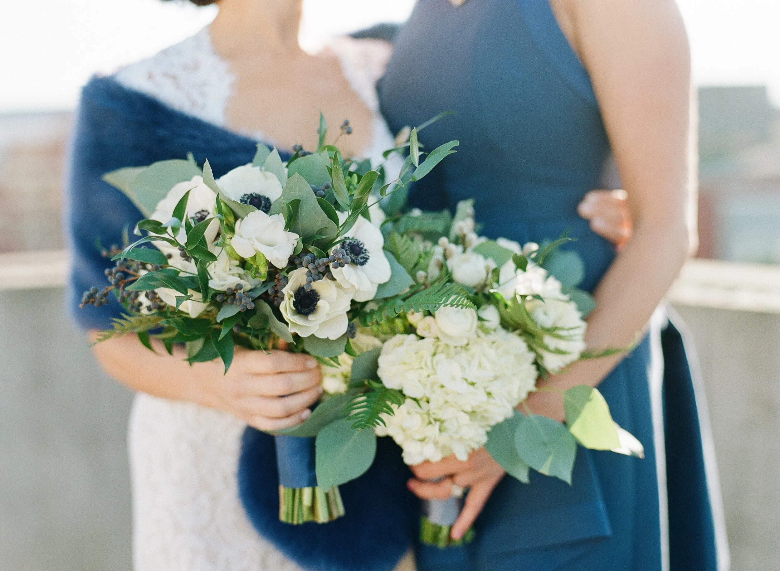 sublimestems.com-Metropolist-Urban-Modern-Wedding-Brides-Florist-Katie Parra Photography-Sublime Stems_5.jpg