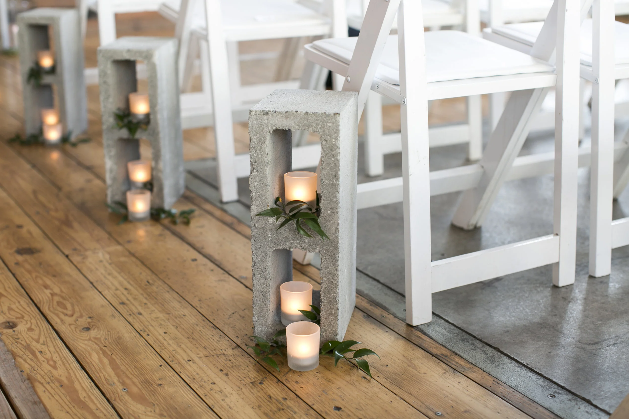 sublimestems.com-Metropolist-Urban-Modern-Wedding-Brides-Florist-Katie Parra Photography-Sublime Stems_22.jpg