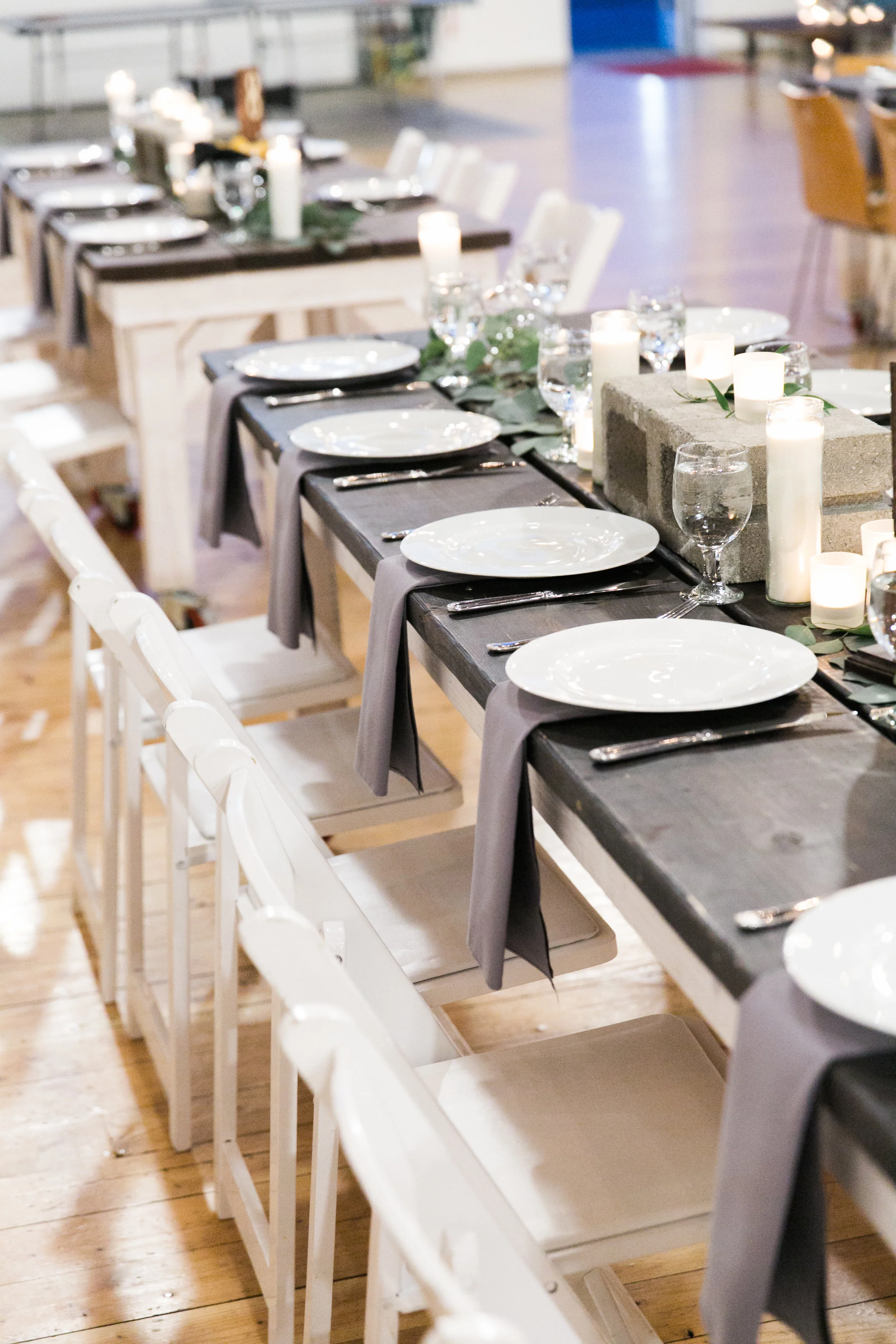 sublimestems.com-Metropolist-Urban-Modern-Wedding-Brides-Florist-Katie Parra Photography-Sublime Stems_15.jpg