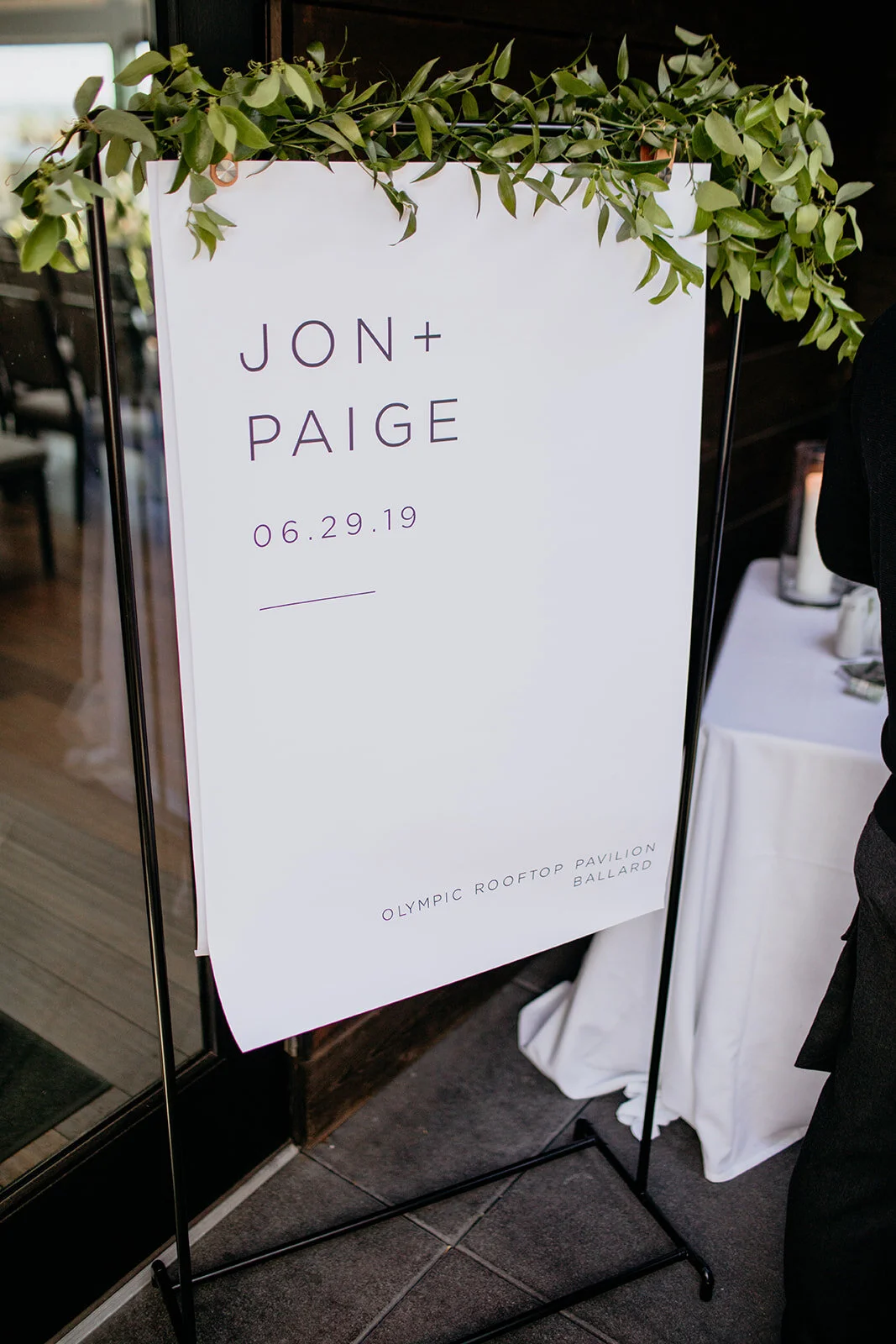 Sublime Stems | Justin Worrell Photography | Olympic Rooftop Pavillion | Wedding Wise