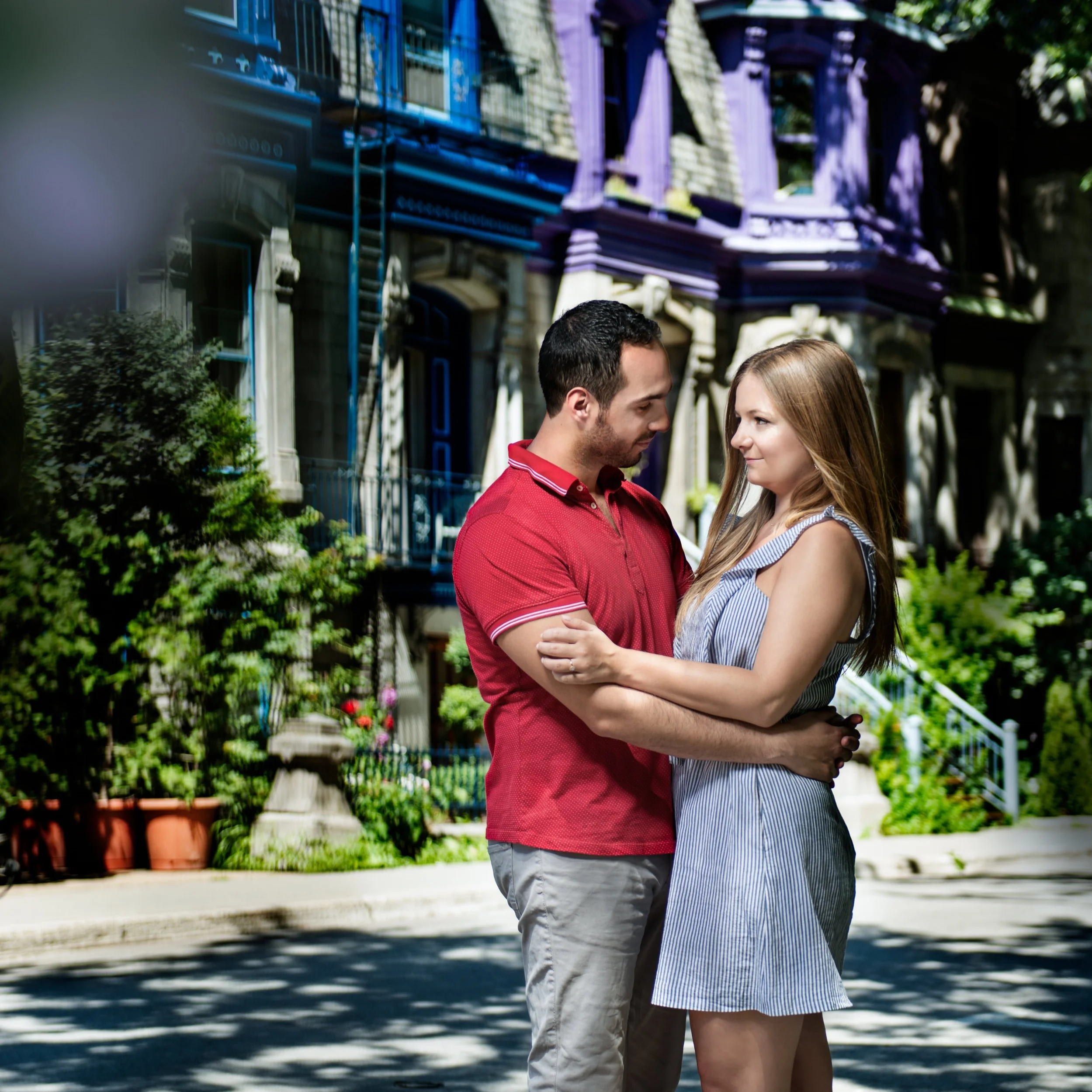 Emilie &amp; Waghlis l Engagement session - Saint-Louis Square