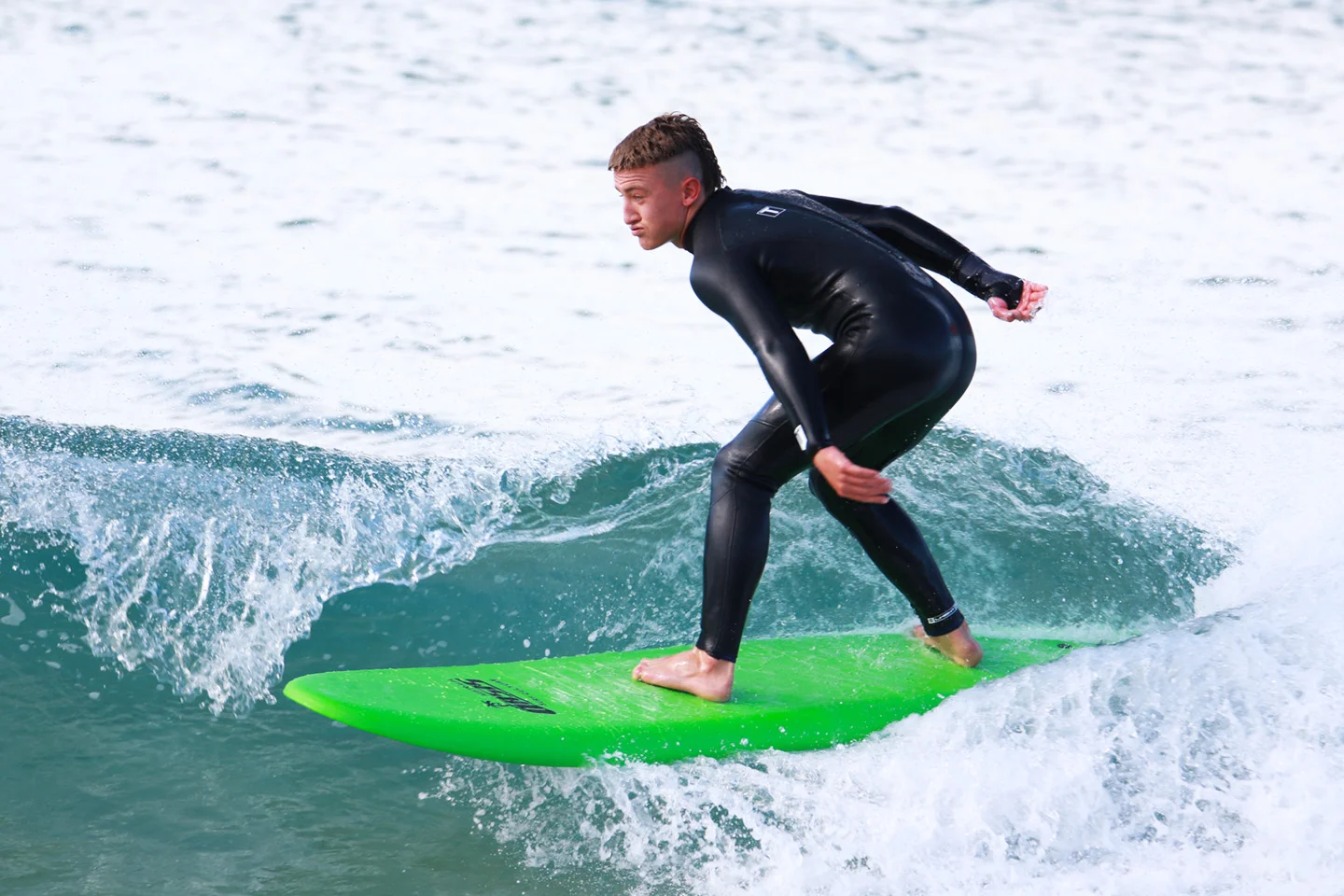OASIS-SOFT-SURFBOARD-WAVE.jpg