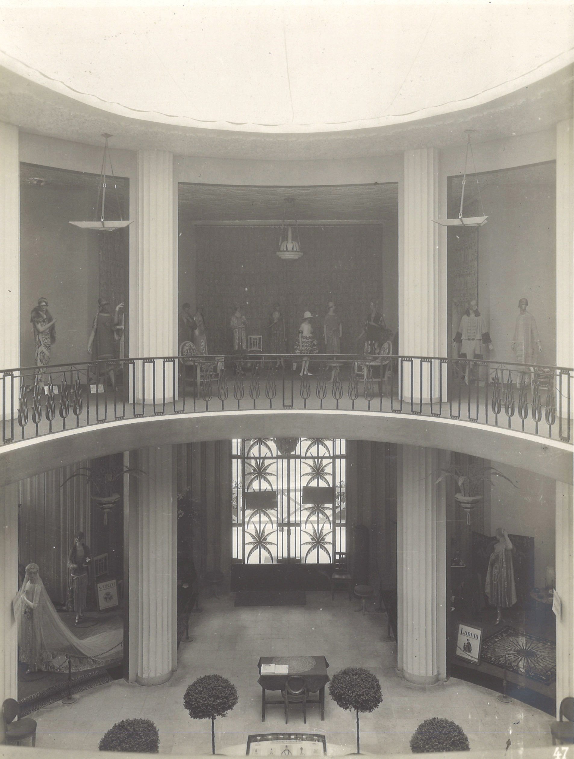 Interior view of the Pavillon de l'Élegance, 1925, Paris. Credit: Musée des arts décoratifs, Paris