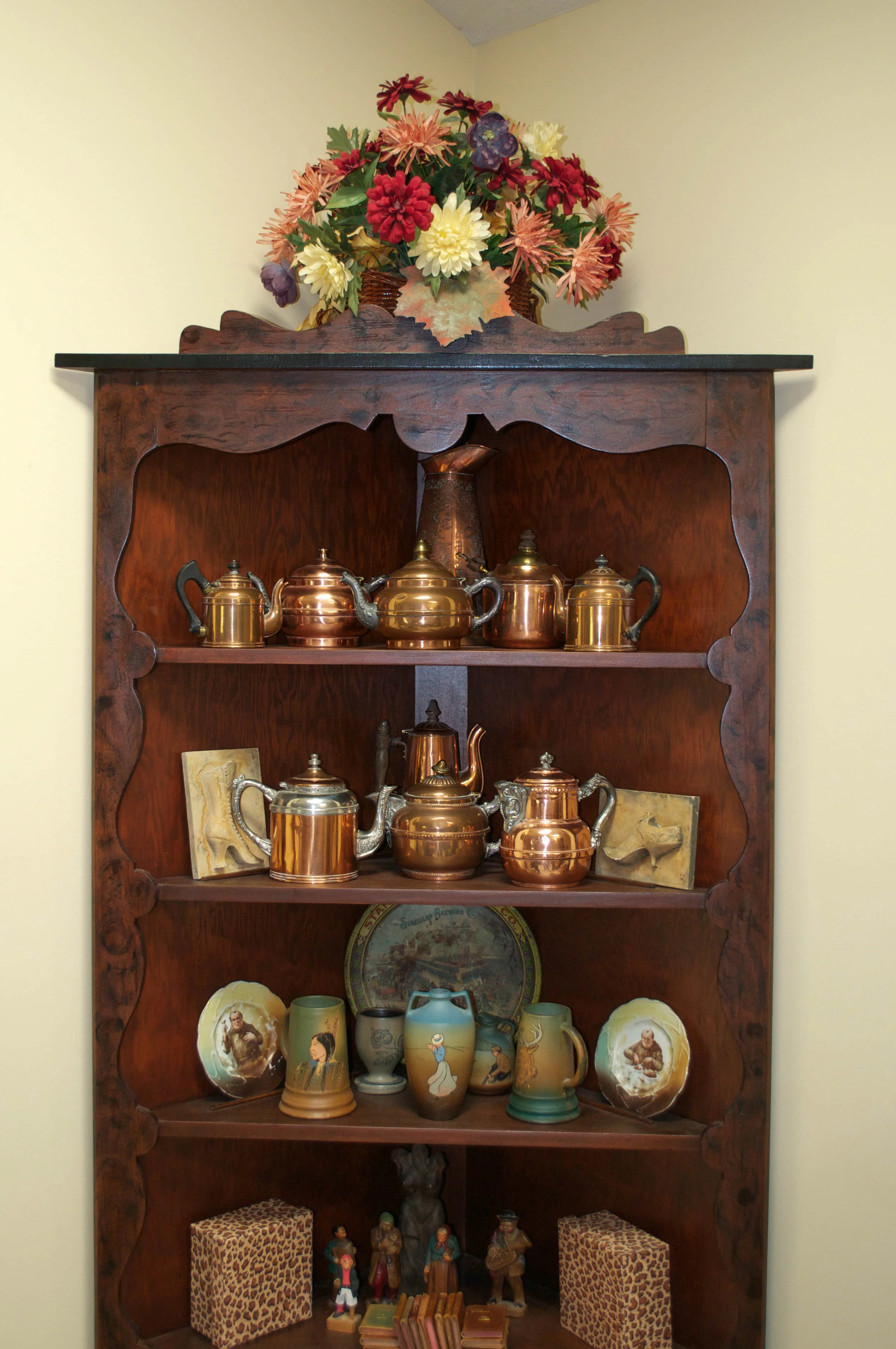 Loft corner cabinet_0133.jpg
