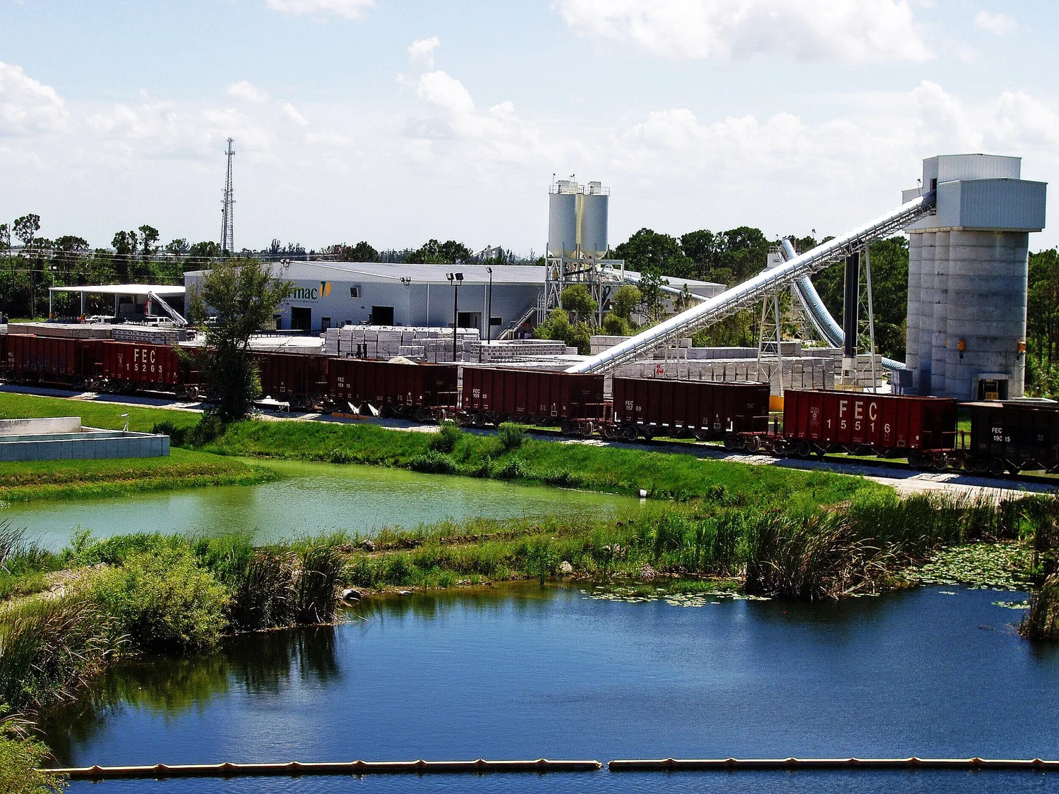 Concrete Block Ready Mix Material Handling Engineering Equipment And Construction