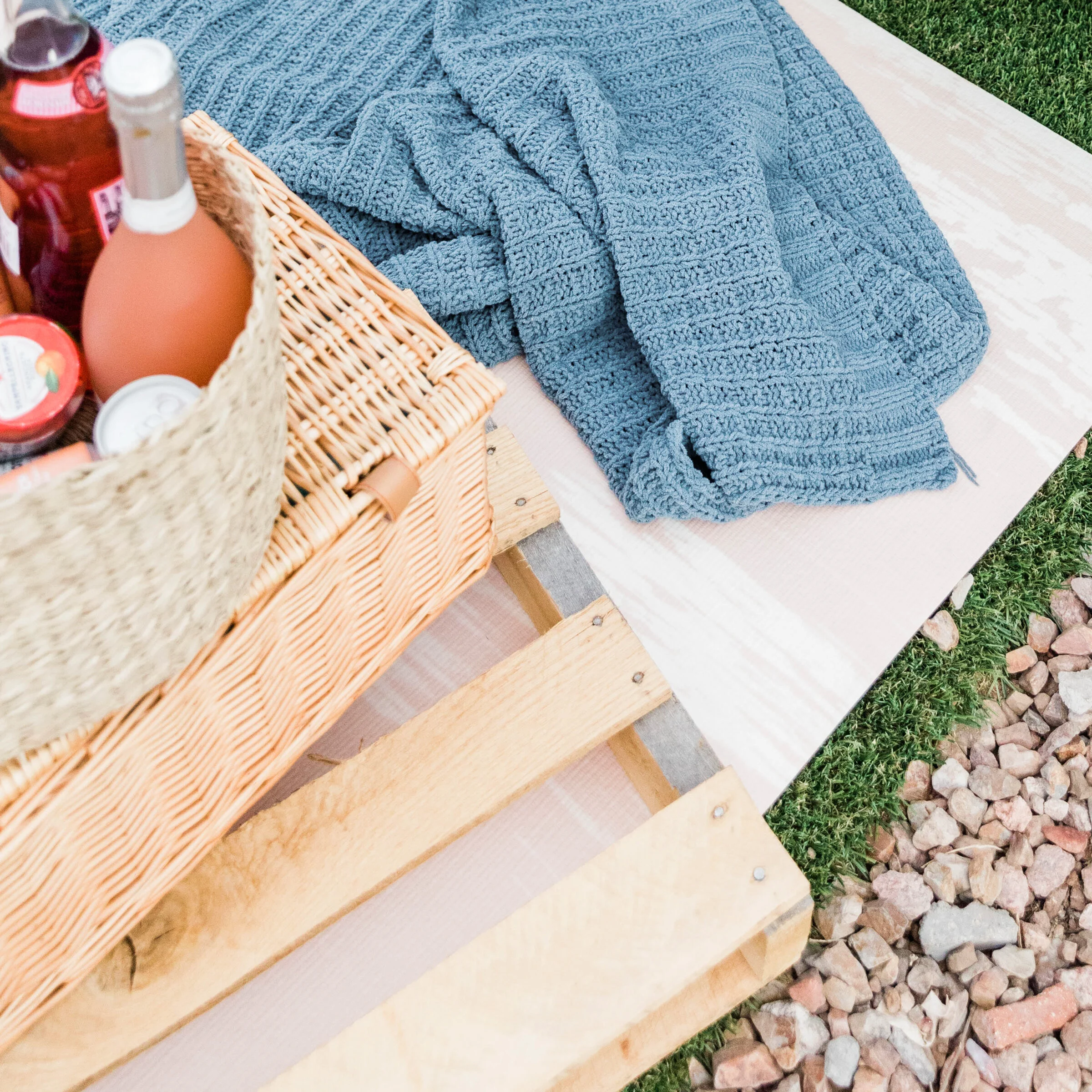 Summer backyard picnic festivities styled stock photography for female bloggers, event planners, coaches, and relationship coaches.