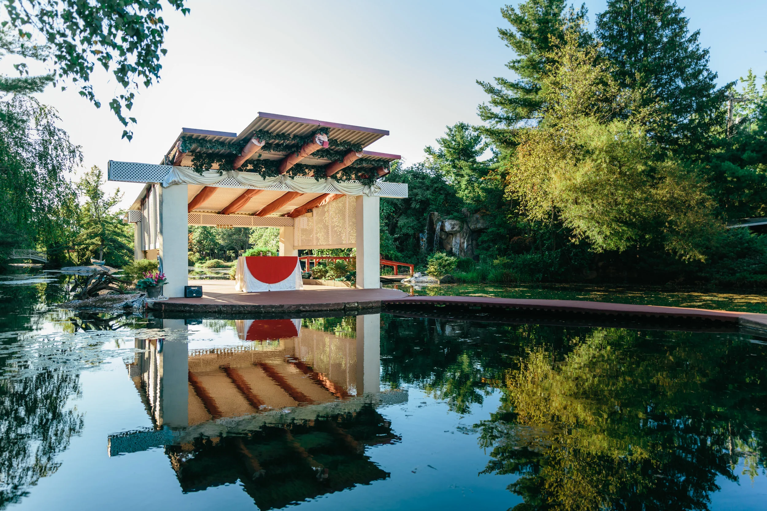  Jordan + Anthony - Garden Falls