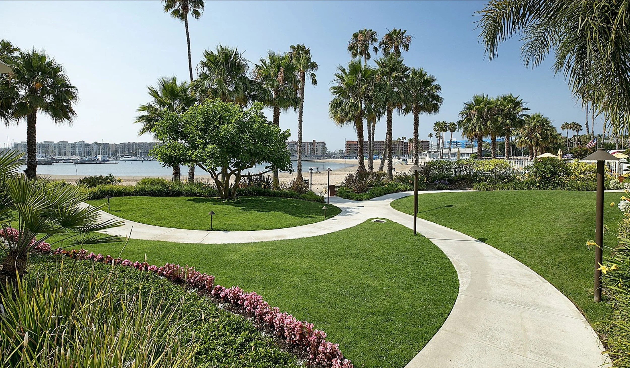 MDR Walkway 01.jpg