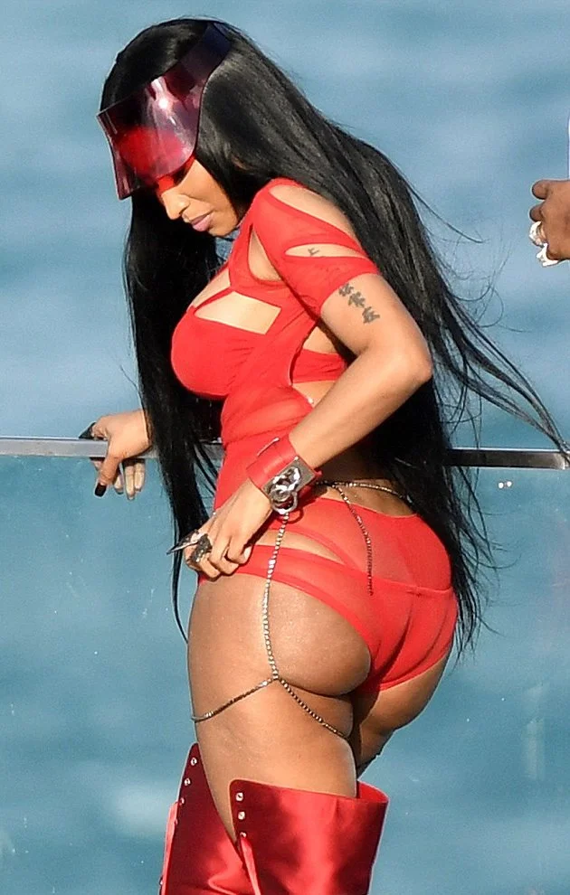NICKI C2.jpg