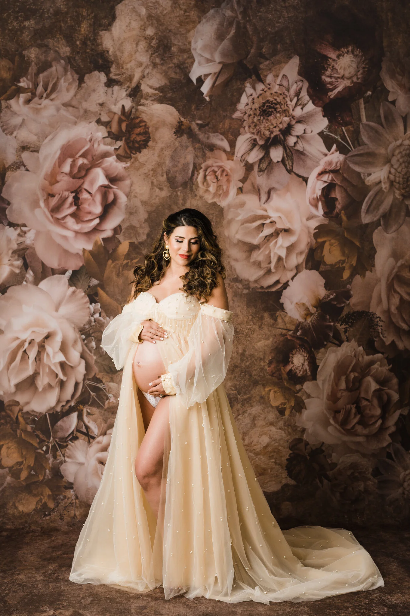 Albuquerque studio matenity photographer 2.jpg
