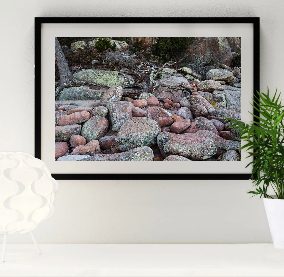 Photo Frame (Pink Rocks - BLACK).jpg