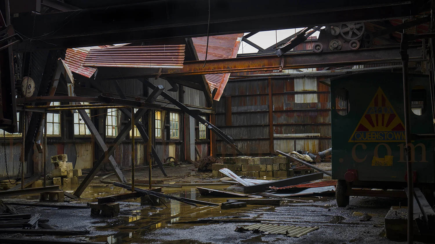 Burnt Barn (Small Size 16x9 - Watermark).jpg