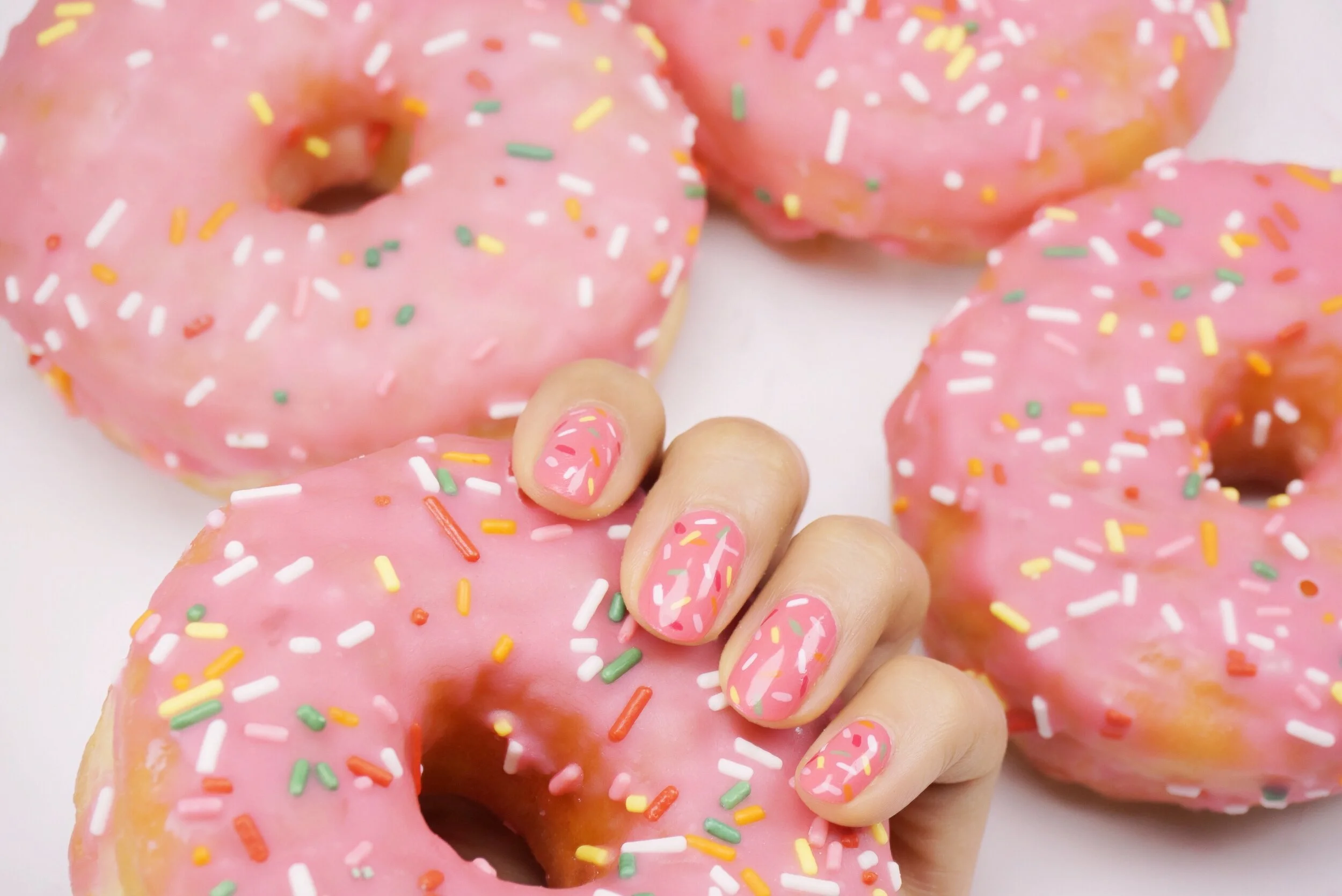 karengnails-donut-nail-manicure.JPG