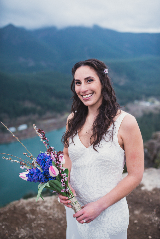 Rattlesnake Ledge WA Destination wedding -13.jpg