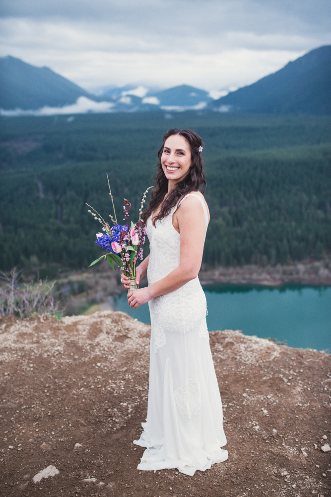 Rattlesnake Ledge WA Destination wedding -14.jpg