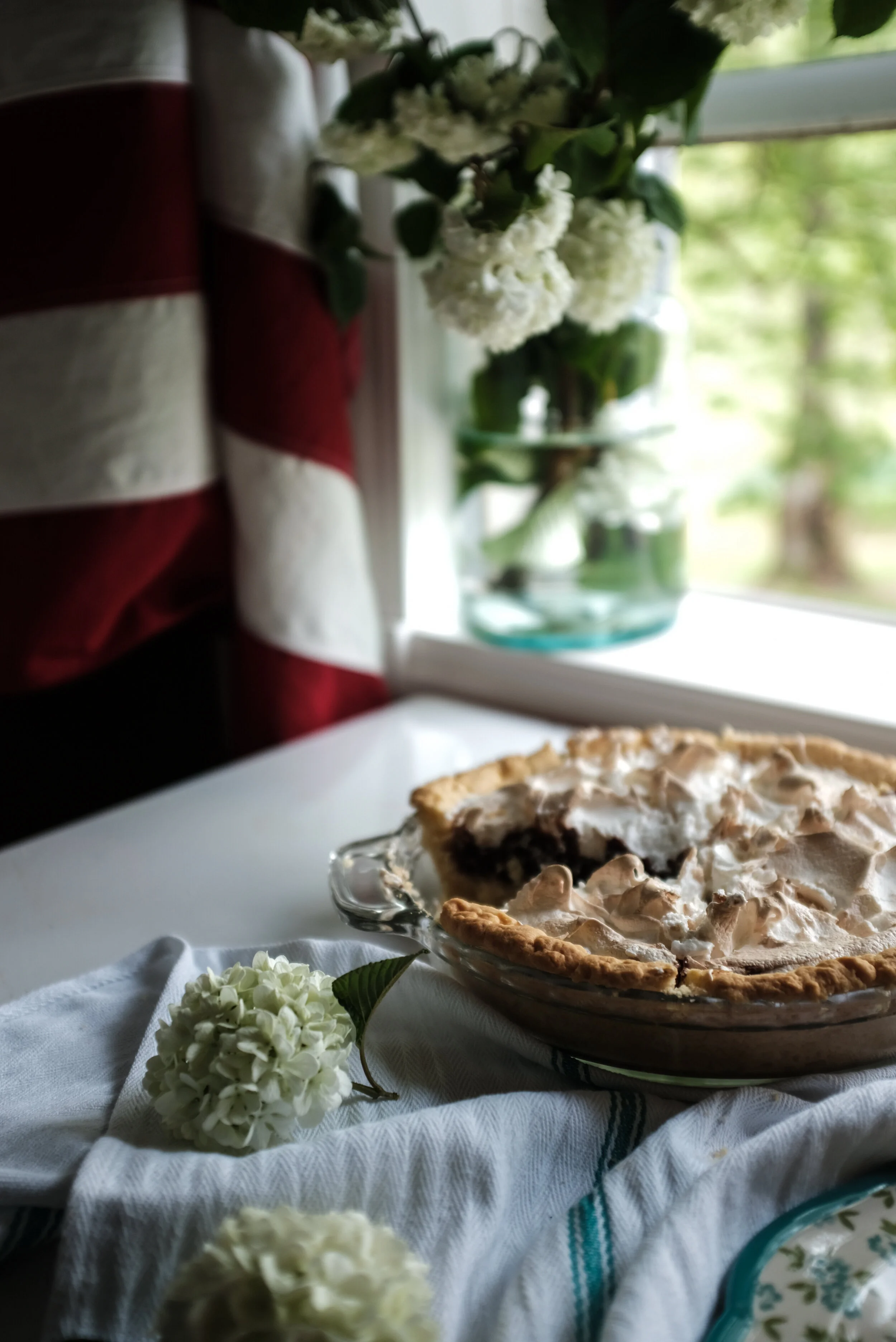 Old Fashioned Chocolate Pie