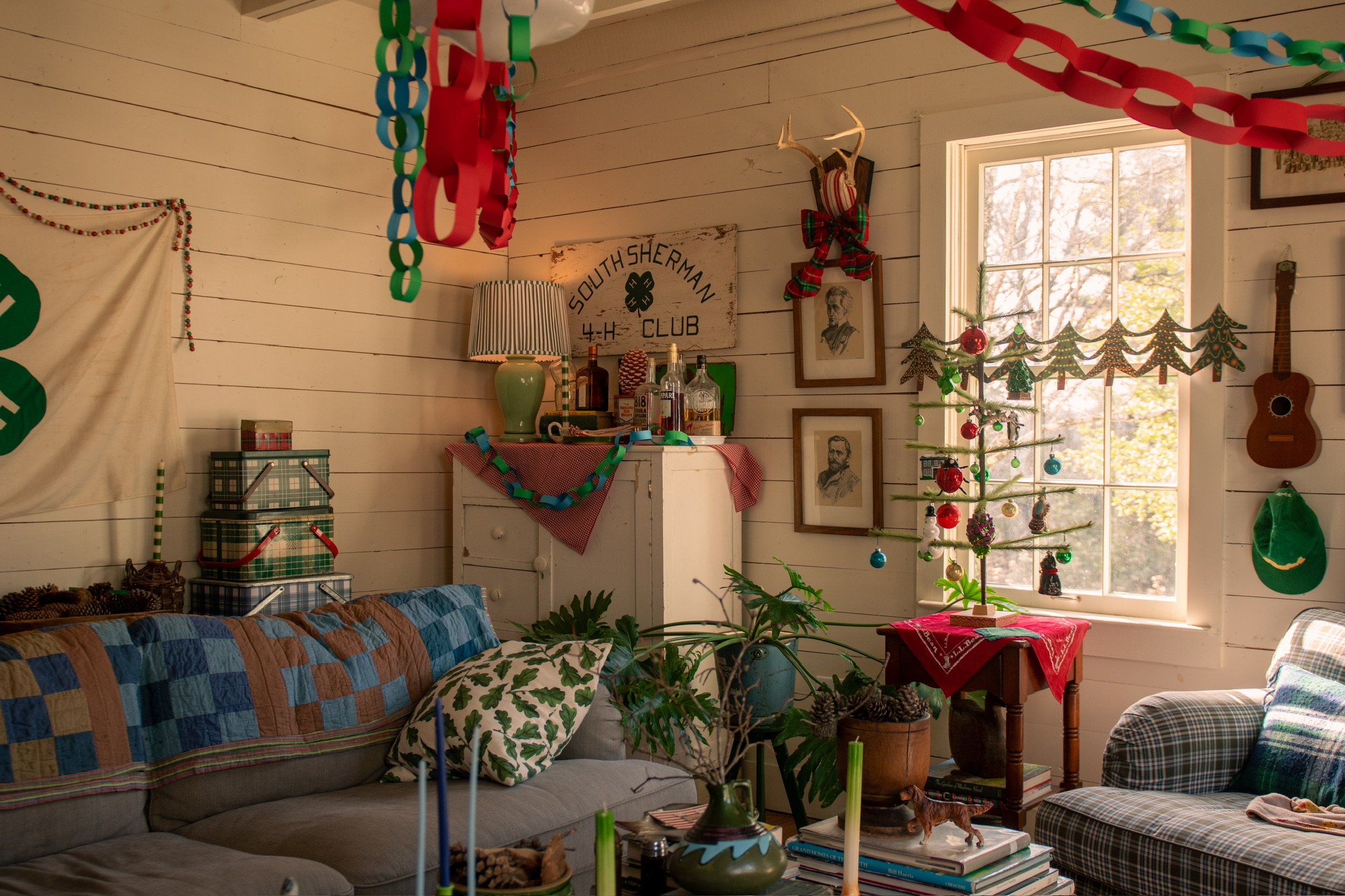 A Christmas Story Told in Keepsakes - Landon McAfee