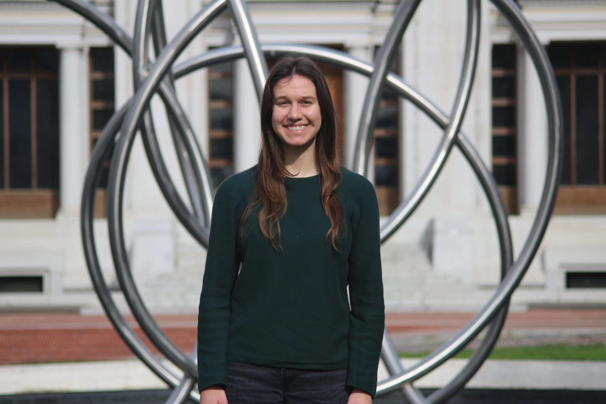   Anna Burson  1st year graduate student B.S. Georgia Institute of Technology, 2025 E: anna_burson(at)berkeley.edu  Anna studies sodium plating detection methods within sodium-ion batteries. She earned her B.S. in chemical engineering from Georgia In