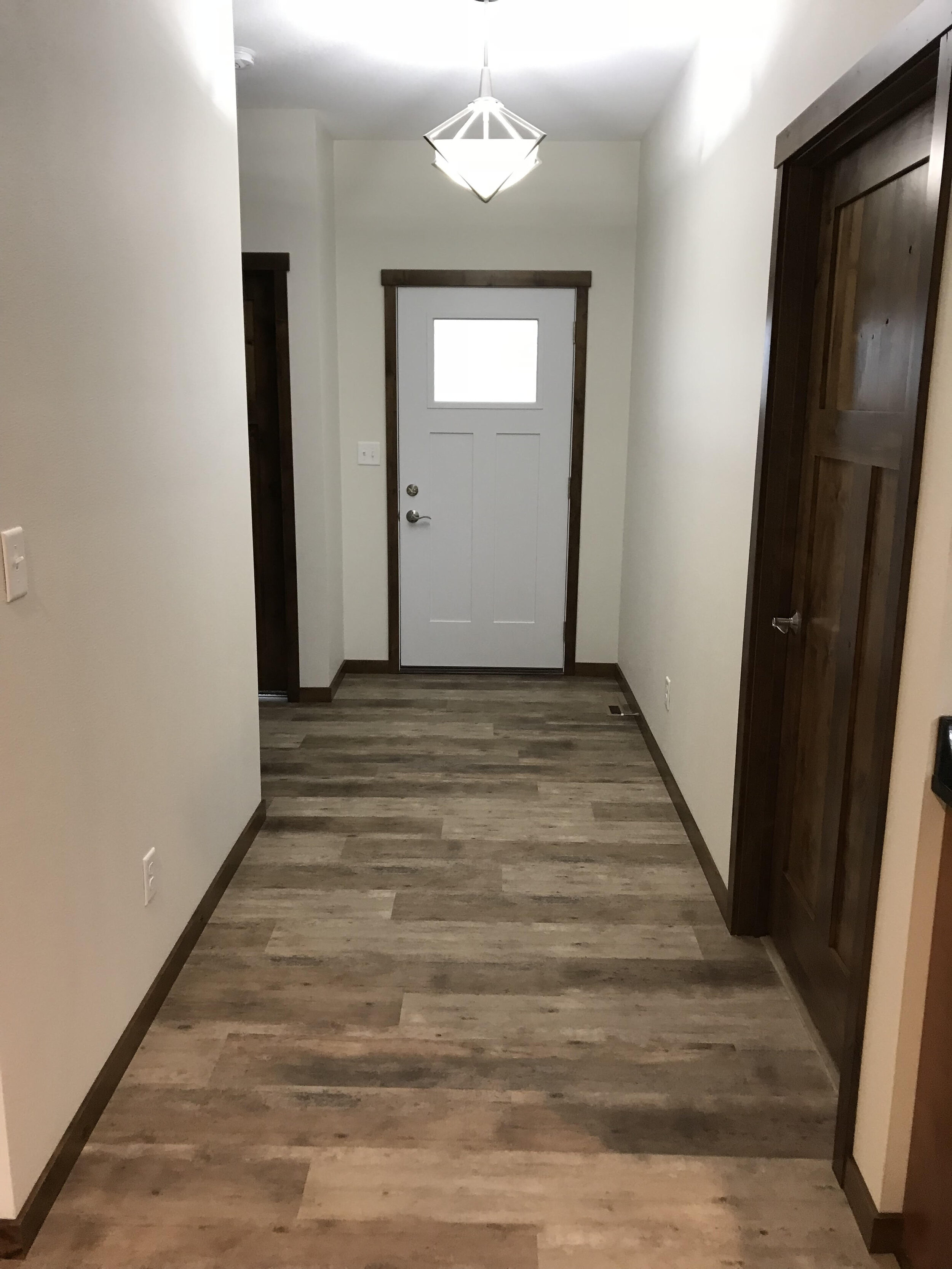 930 Entryway.jpg