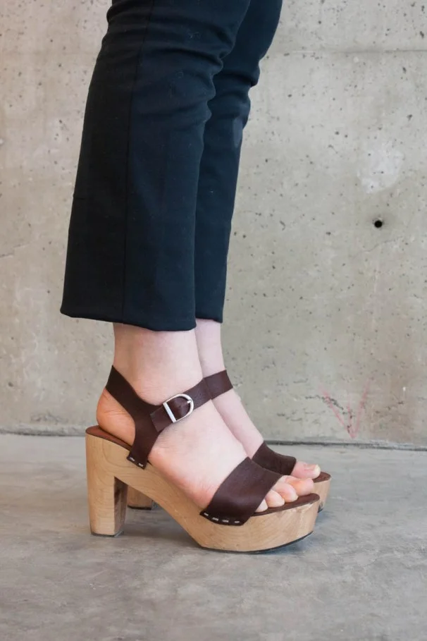 Clog (Web) (2).jpg