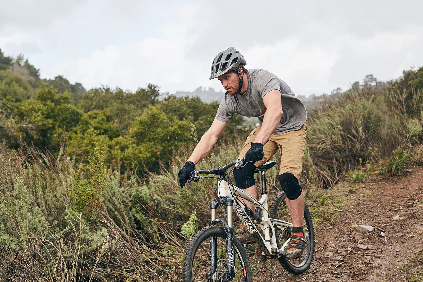 mountain-biking-surge-IMG_8867x1600.jpg