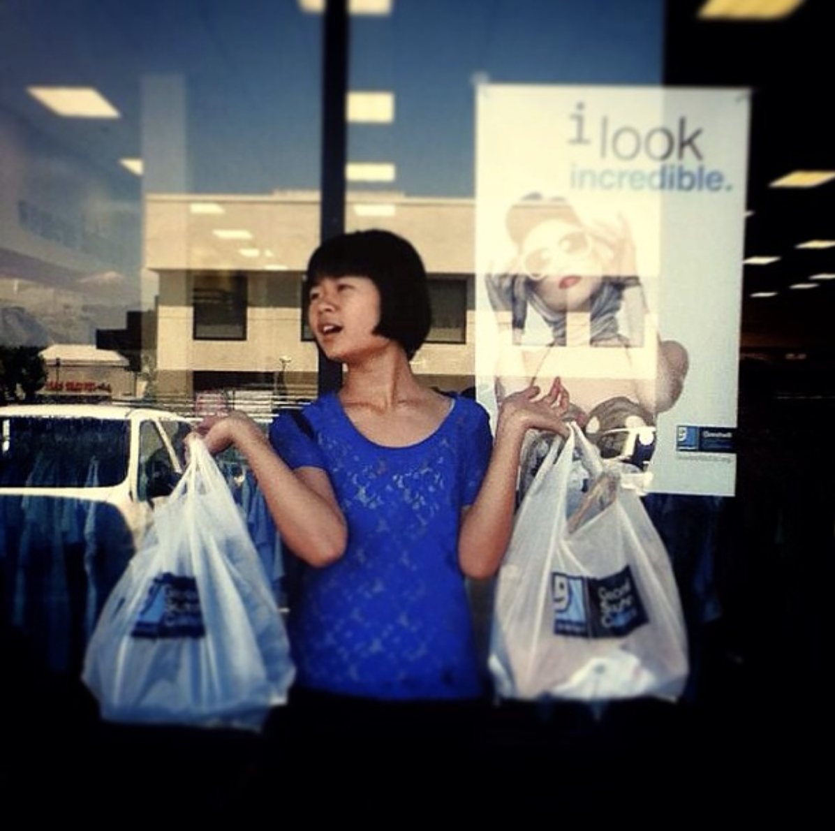 Poppin' some tags with @hastalasophia 👢👜👖👛 #goodwill #ilookincredible in #yourgranddadsclothes #thisisflippinawesome via @shirleytempleliu