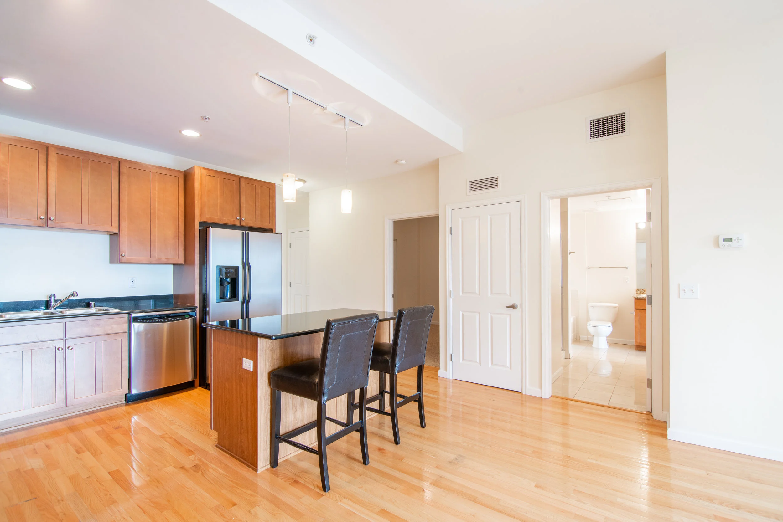 1950 Logan St-13.jpg