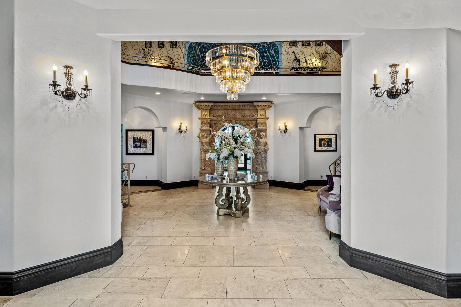 8 Churchill Dr Englewood CO 80113 USA-025-182-Foyer-MLS_Size.jpg