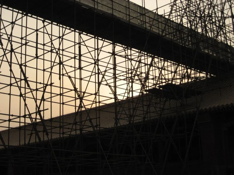 more_construction....jpg