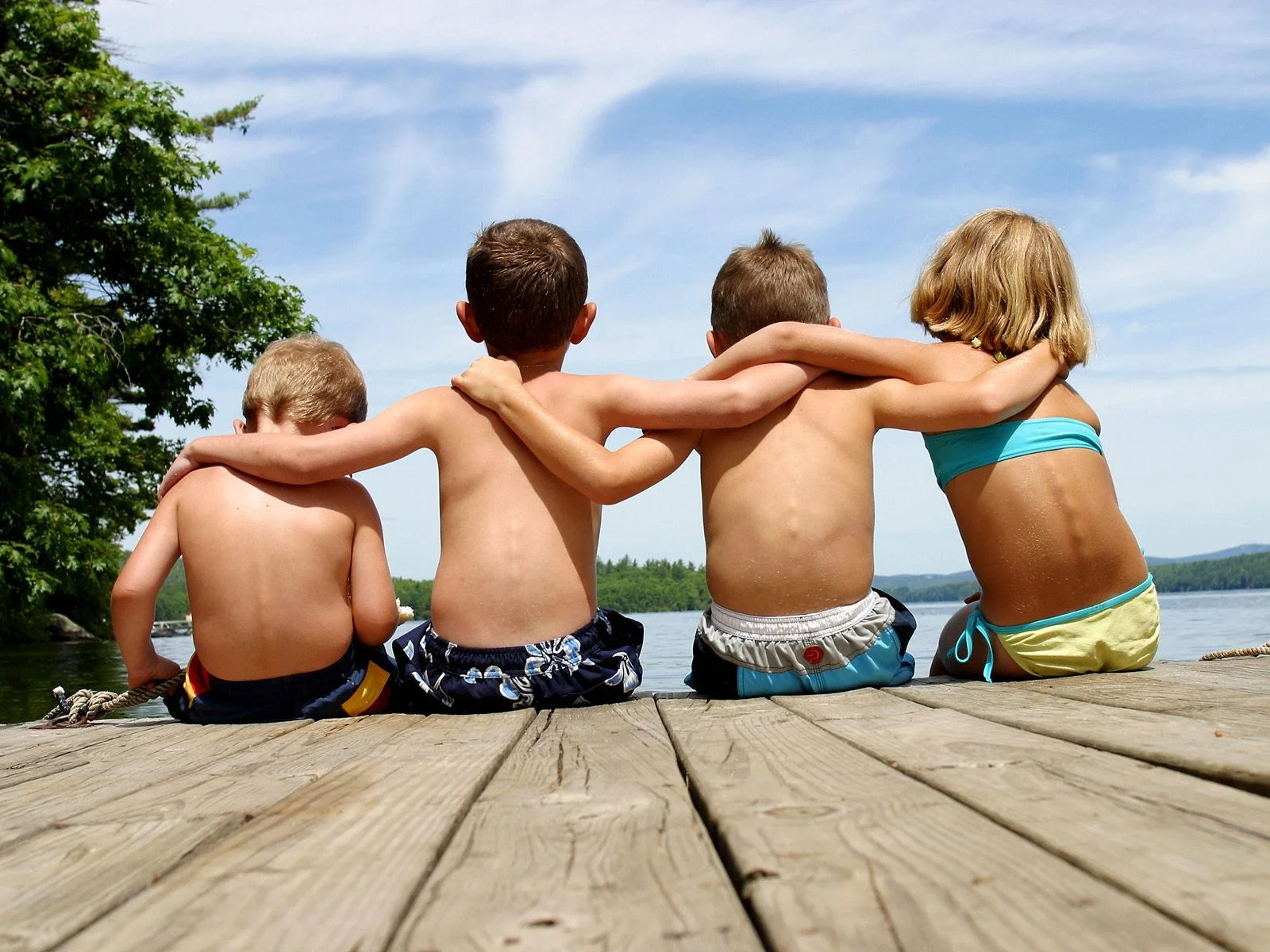 kids-on-dock21_temp.jpg